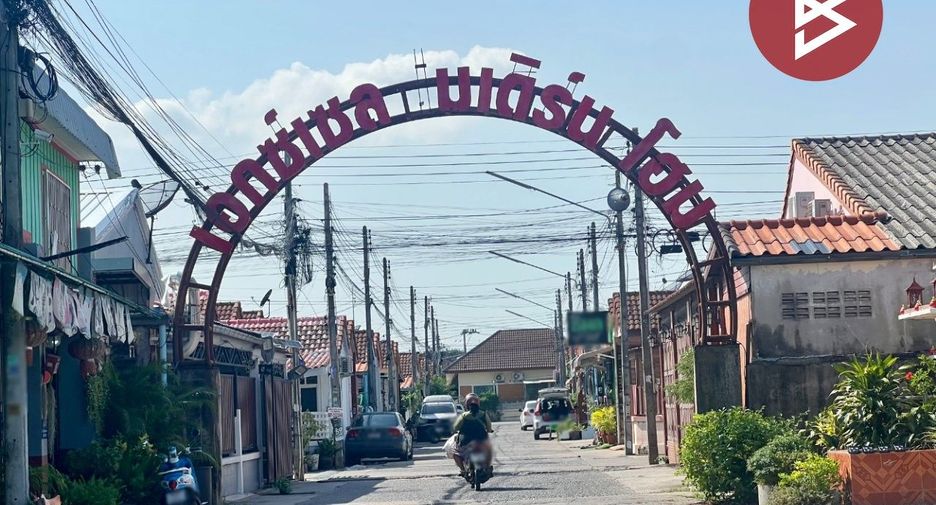 For sale 2 bedrooms townhouse in Pluak Daeng, Rayong
