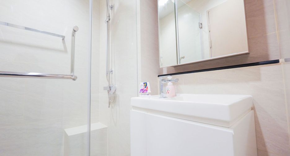 Condo en venta de 1 habitaciones en Phra Khanong, Bangkok