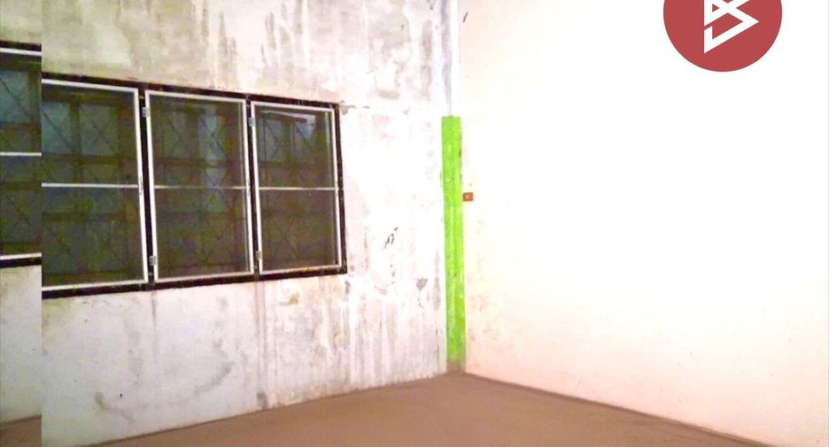 Продажа 2 спальни торговое помещение в Mueang Uttaradit, Уттарадит