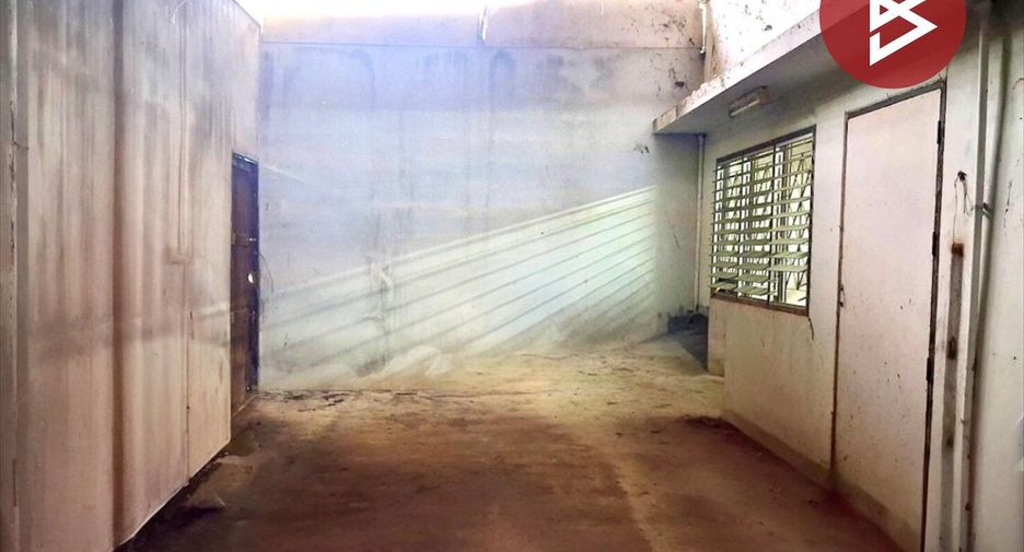 Продажа 2 спальни торговое помещение в Mueang Uttaradit, Уттарадит
