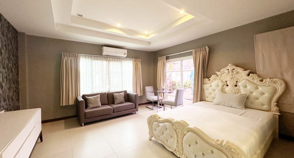 À louer et à vendre 5 chambres villa à Bang Lamung, Chonburi