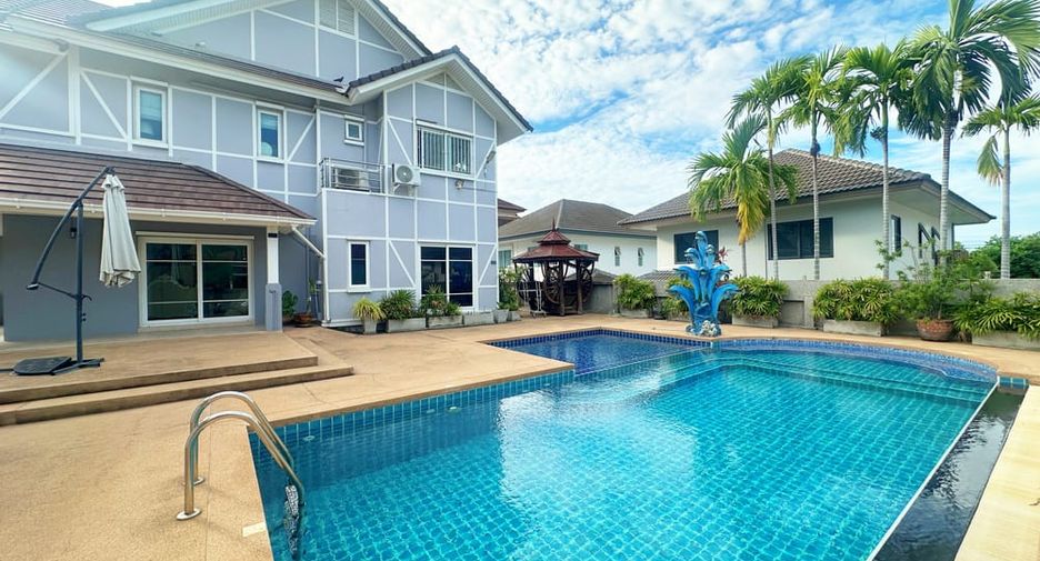 À louer et à vendre 5 chambres villa à Bang Lamung, Chonburi