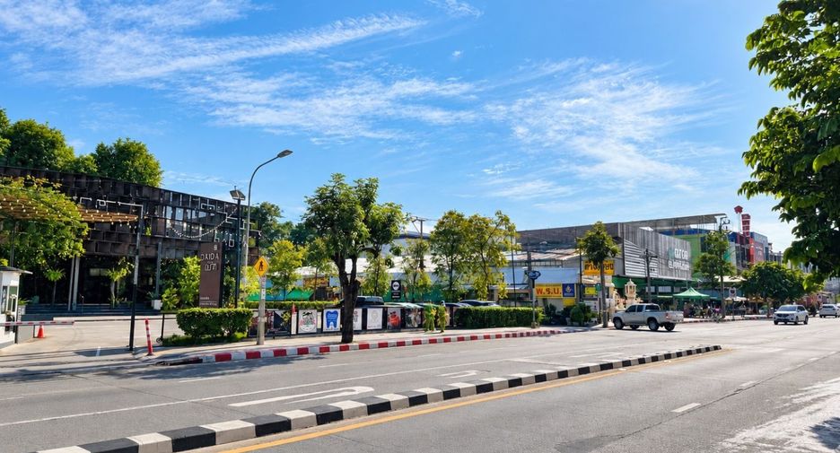 For sale 1 bed condo in Bang Na, Bangkok