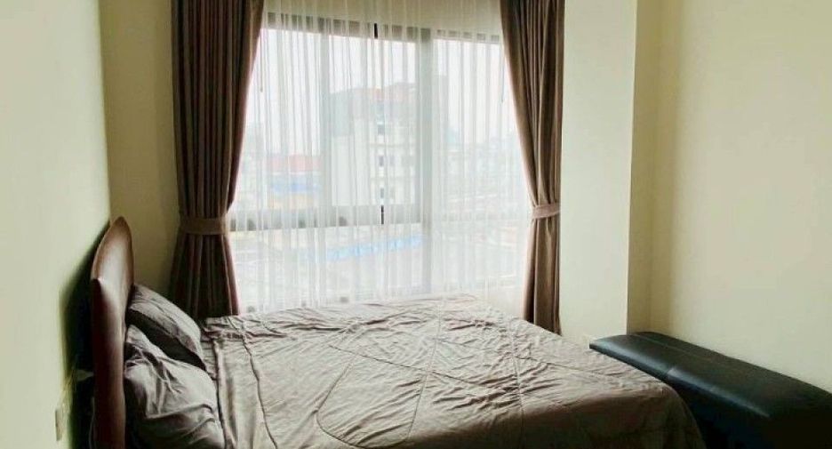 For sale 2 bedrooms condo in Huai Khwang, Bangkok