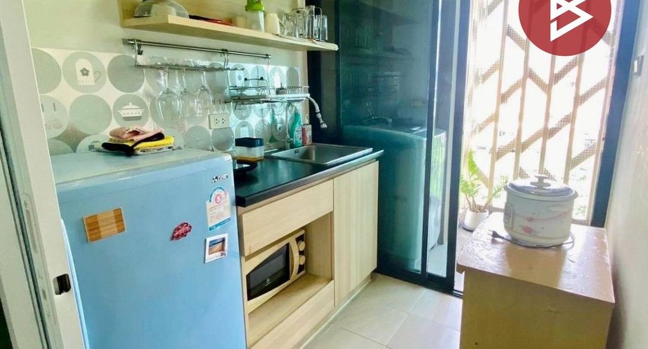 For sale 2 bedrooms condo in Huai Khwang, Bangkok