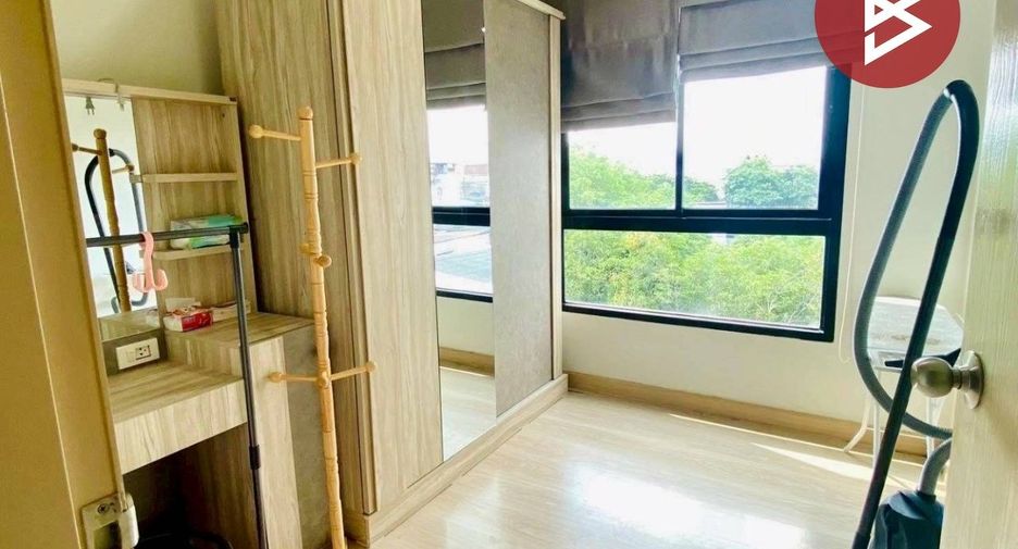 For sale 2 bedrooms condo in Huai Khwang, Bangkok