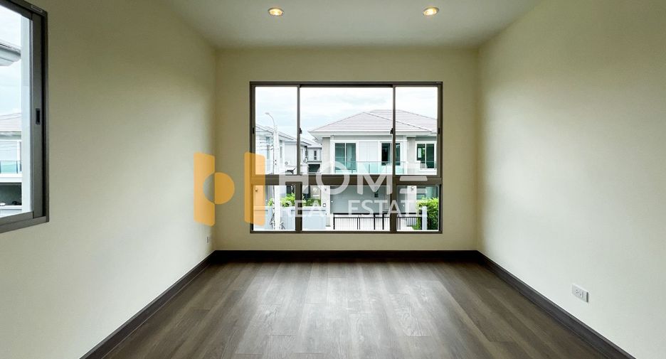 For sale 4 bedrooms house in Saphan Sung, Bangkok