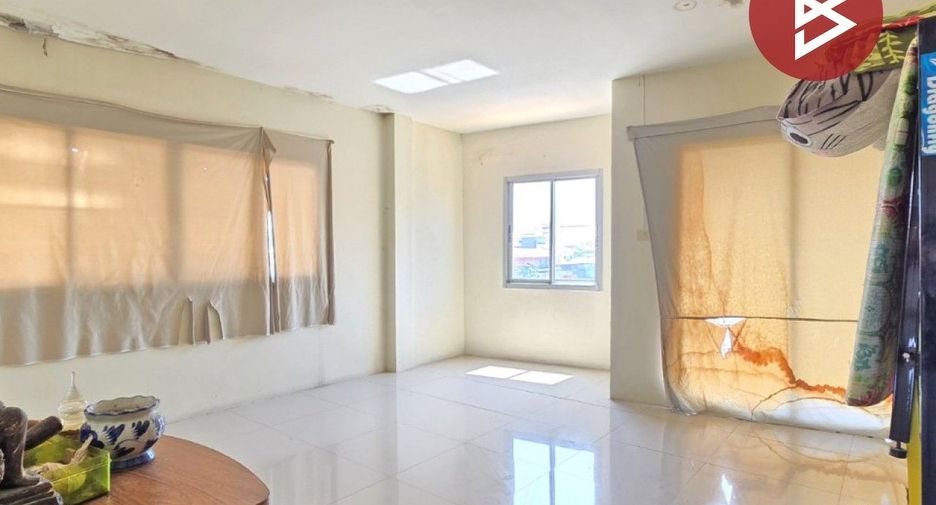 出售 2 卧室 商业空间 在 Phan Thong, Chon Buri