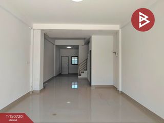 出售 2 卧室 商业空间 在 Ban Bueng, Chon Buri