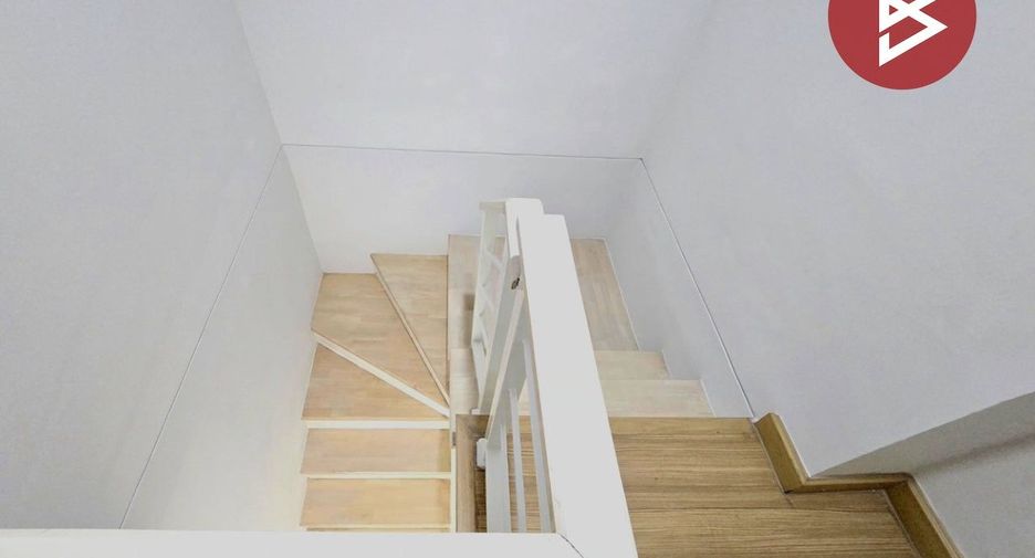 Casa adosada en venta de 3 habitaciones en Bang Phli, Samut Prakan