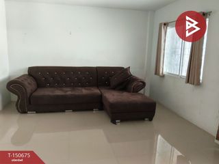 For sale 3 bedrooms townhouse in Nakhon Chai Si, Nakhon Pathom