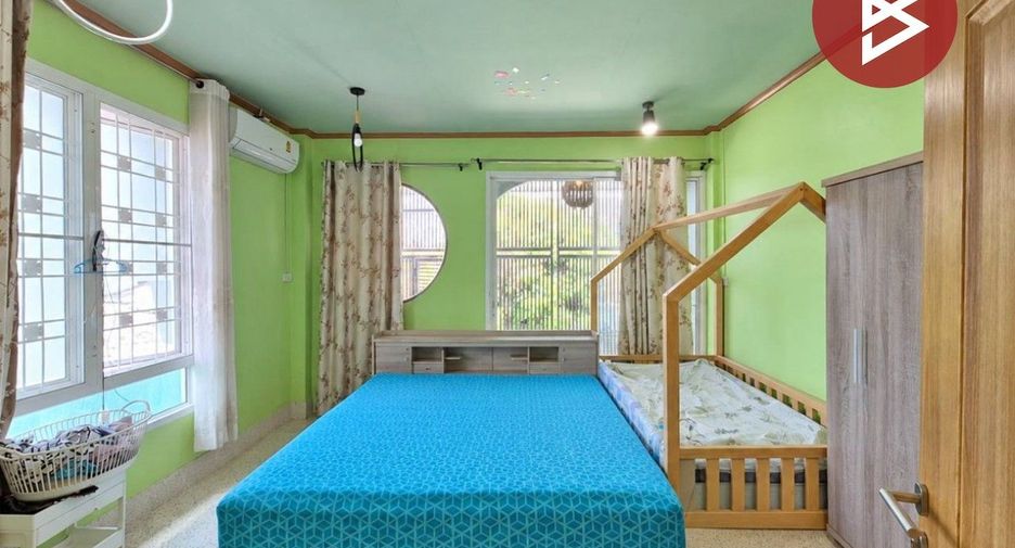 For sale 2 bedrooms townhouse in Bang Khae, Bangkok