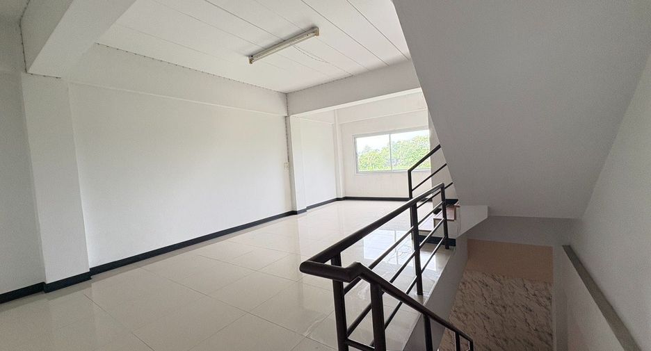 Local comercial en alquiler y en venta de 3 habitaciones en Bang Yai, Nonthaburi