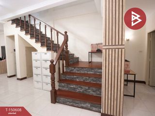 Reihenhaus zum Kauf mit 2 Zimmer in Krathum Baen, Samut Sakhon