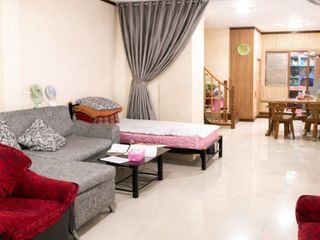 Reihenhaus zum Kauf mit 2 Zimmer in Krathum Baen, Samut Sakhon