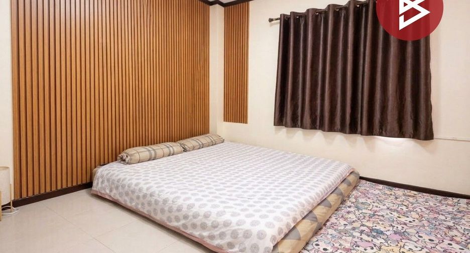 Reihenhaus zum Kauf mit 2 Zimmer in Krathum Baen, Samut Sakhon