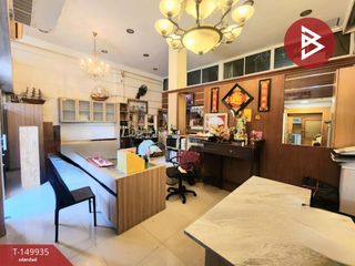 For sale 4 bedrooms retail Space in Bang Khen, Bangkok