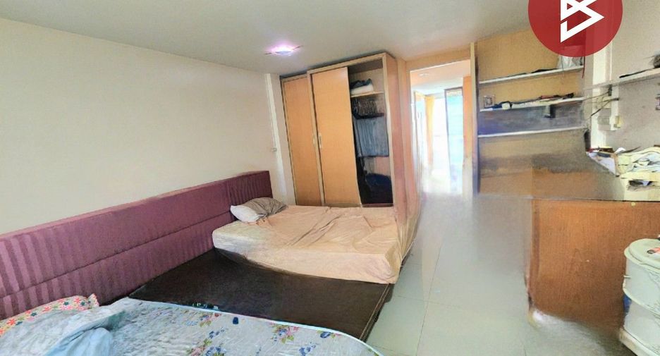 For sale 4 bedrooms retail Space in Bang Khen, Bangkok
