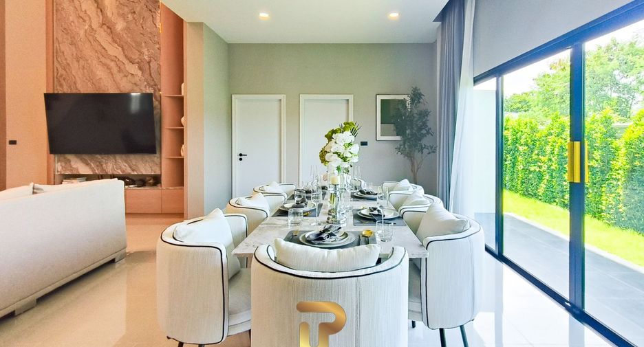 For sale 5 bedrooms villa in Huay Yai, Pattaya