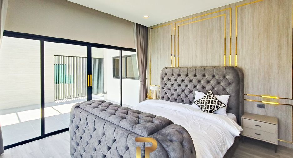 For sale 5 bedrooms villa in Huay Yai, Pattaya