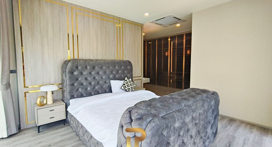 For sale 5 bedrooms villa in Huay Yai, Pattaya