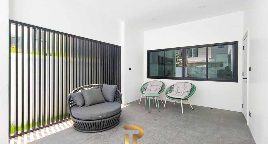 For sale 5 bedrooms villa in Huay Yai, Pattaya