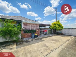 For sale 2 bedrooms townhouse in Ban Pho, Chachoengsao