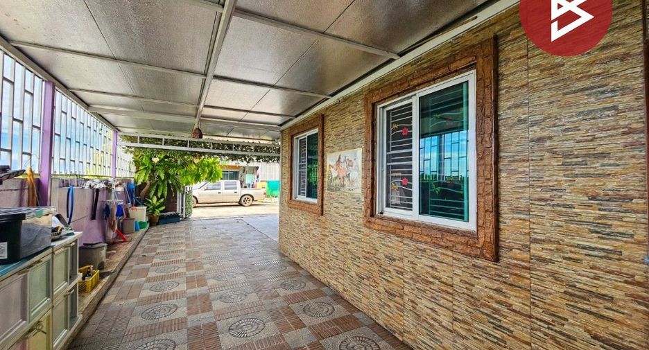 For sale 2 bedrooms townhouse in Ban Pho, Chachoengsao