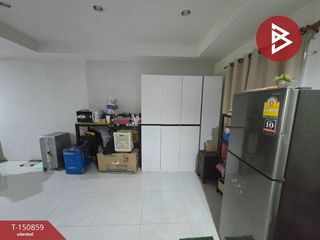 Casa adosada en venta de 3 habitaciones en Mueang Nakhon Pathom, Nakhon Pathom