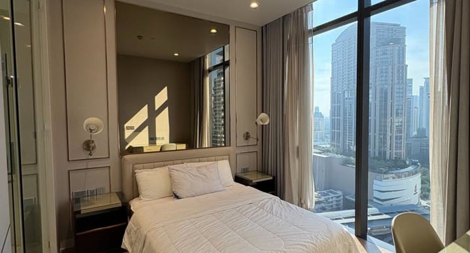 For rent 2 bedrooms condo in Khlong Toei, Bangkok