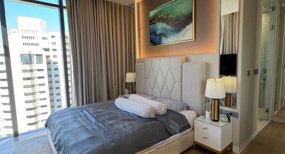 For rent 2 bedrooms condo in Khlong Toei, Bangkok