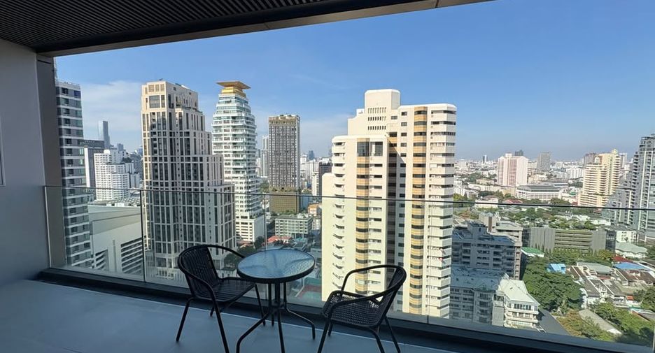 For rent 2 bedrooms condo in Khlong Toei, Bangkok