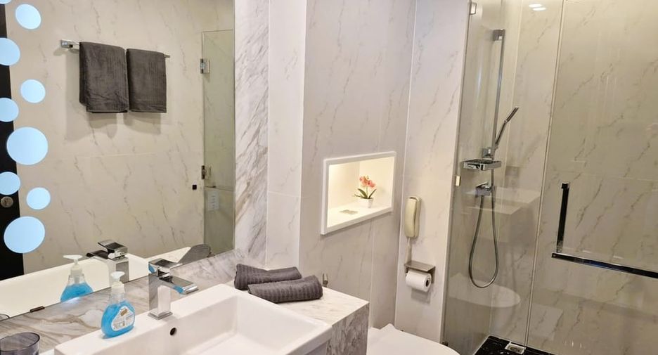 For sale 1 bed condo in Bang Lamung, Chonburi