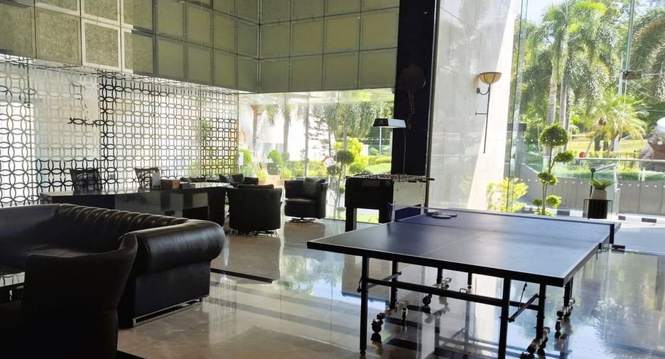 For sale 1 bed condo in Bang Lamung, Chonburi