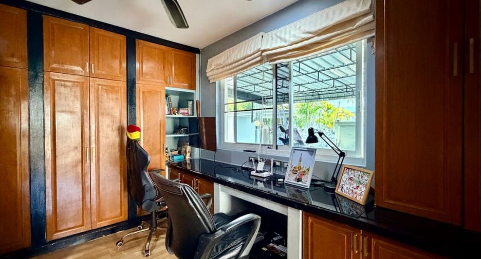 For rent 2 bedrooms villa in Bang Lamung, Chonburi