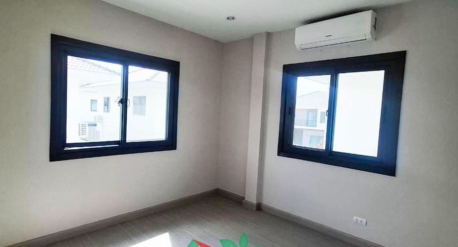 For sale 4 ベッドルーム house in Bang Yai, Nonthaburi