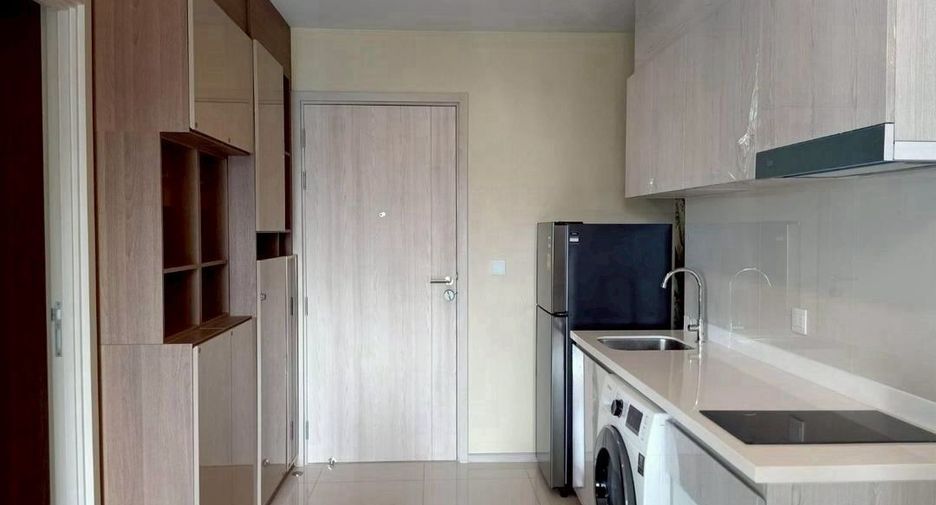 Wohnung zur Miete mit 2 Zimmer in Pathum Wan, Bangkok