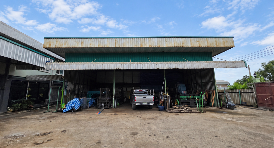 Продажа 4 спальни склад в Sai Noi, Нонтабури
