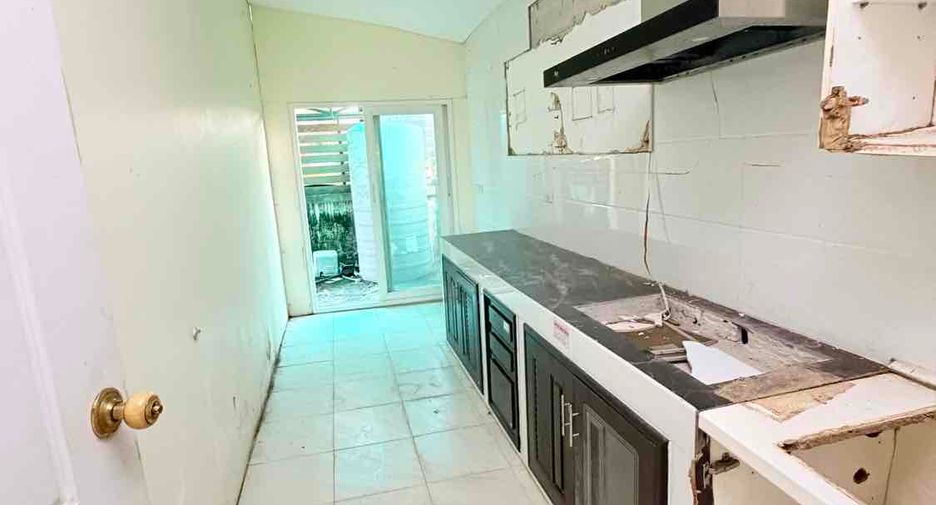 出售 3 卧室 独立屋 在 Mueang Udon Thani, Udon Thani