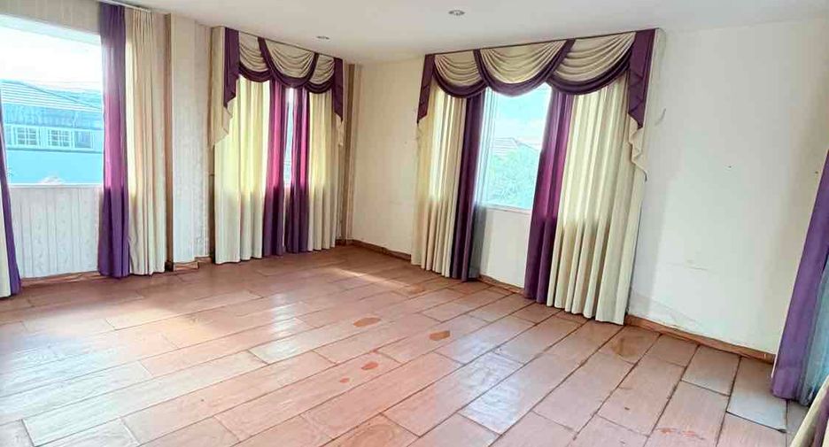 出售 3 卧室 独立屋 在 Mueang Udon Thani, Udon Thani