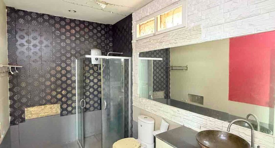 出售 3 卧室 独立屋 在 Mueang Udon Thani, Udon Thani