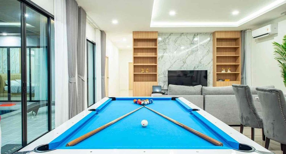 Casa en alquiler de 4 habitaciones en Huay Yai, Pattaya