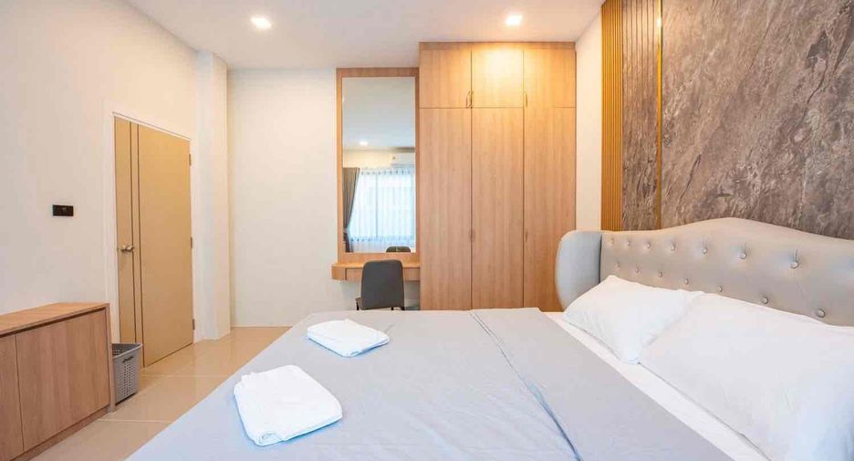 Casa en alquiler de 4 habitaciones en Huay Yai, Pattaya