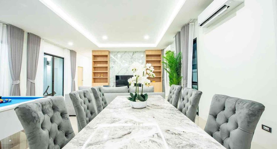 Casa en alquiler de 4 habitaciones en Huay Yai, Pattaya