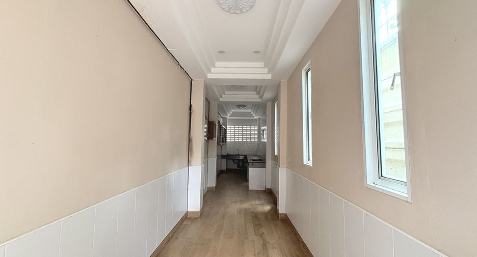 For sale 3 bedrooms house in Bang Phli, Samut Prakan