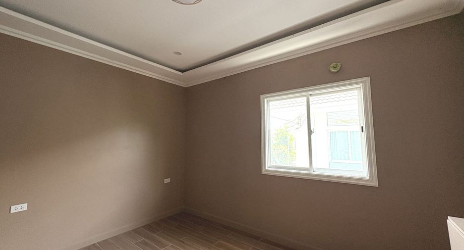 For sale 3 bedrooms house in Bang Phli, Samut Prakan