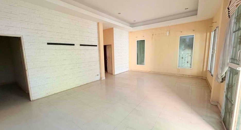 出售 2 卧室 独立屋 在 Mueang Udon Thani, Udon Thani