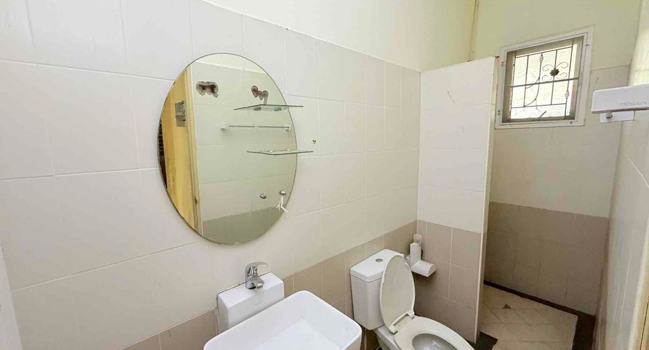 出售 2 卧室 独立屋 在 Mueang Udon Thani, Udon Thani