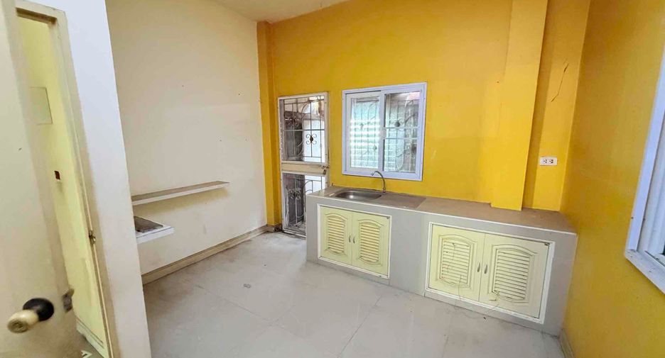 出售 2 卧室 独立屋 在 Mueang Udon Thani, Udon Thani