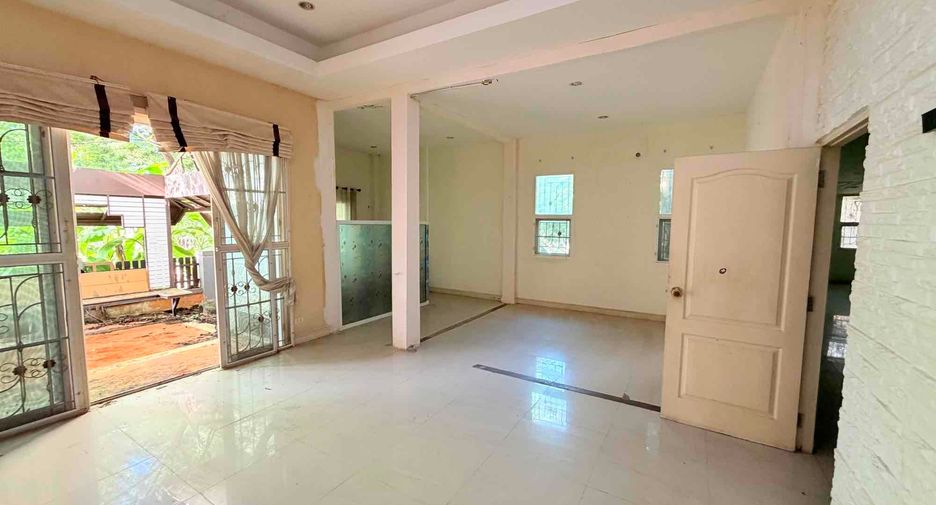 出售 2 卧室 独立屋 在 Mueang Udon Thani, Udon Thani